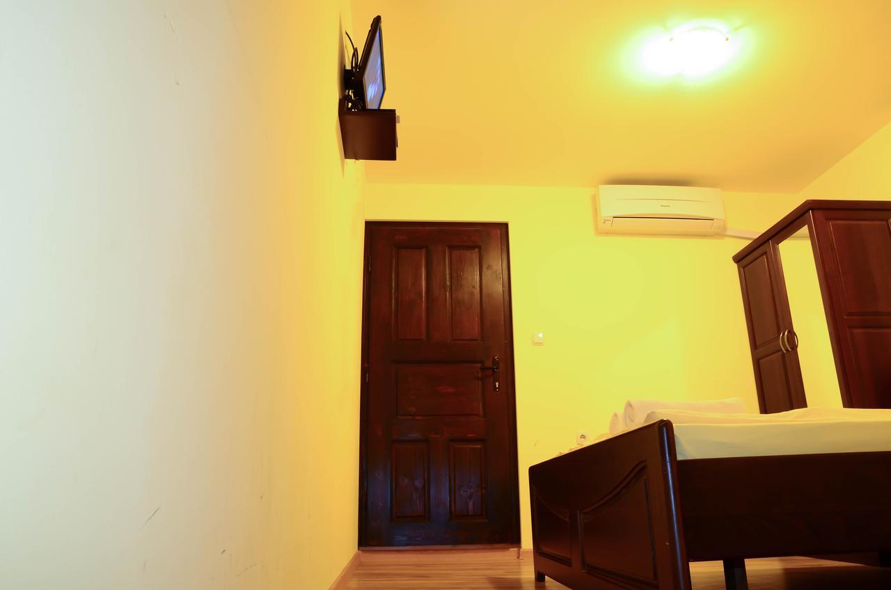 Guest House Ivan Cherni Osum Exteriér fotografie