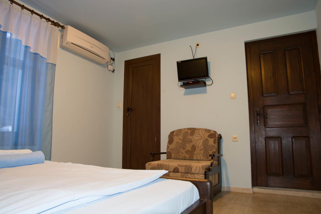 Guest House Ivan Cherni Osum Exteriér fotografie